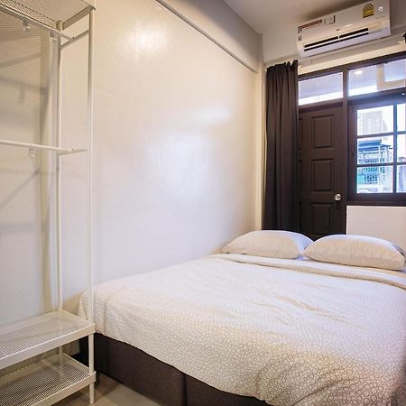 T3 Two Bedrooms Wifi Full Kitchen 1 Min To Bts Bangkok Exterior photo